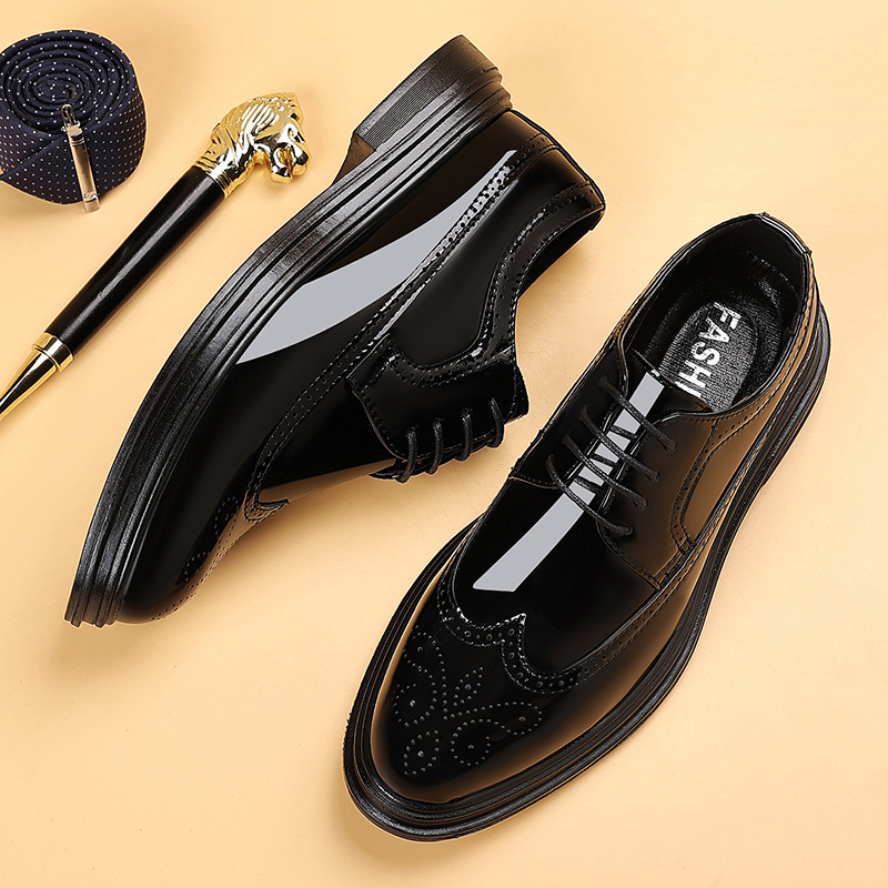 Leather Work Oxfords - メンズ パテントレザー ブローグ ドレスシューズ レースアップ フォーマル