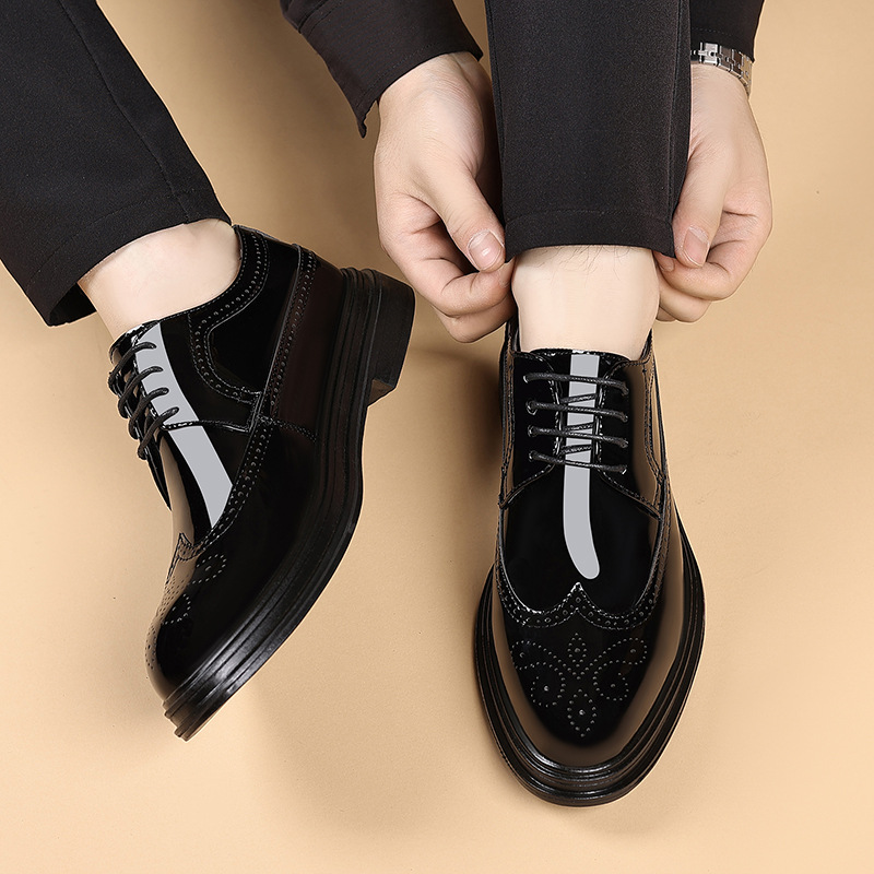 メンズ パテントレザー ブローグ ドレスシューズ レースアッ - Leather Work Oxfords のレビューと価格