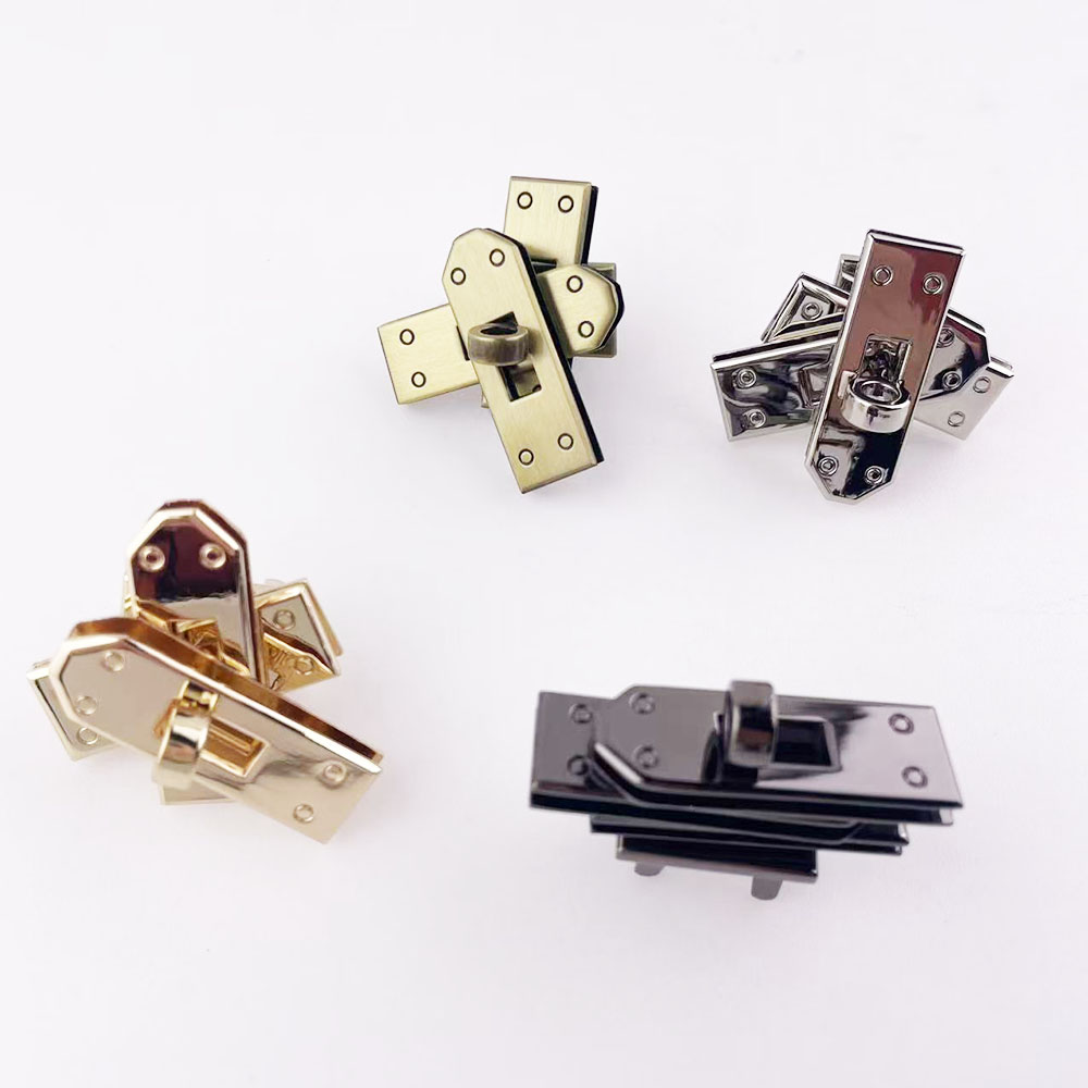 1 セット (4 個) 46 ミリメートルゴールド/真鍮メタ - Leatherwork Hardware のレビューと価格