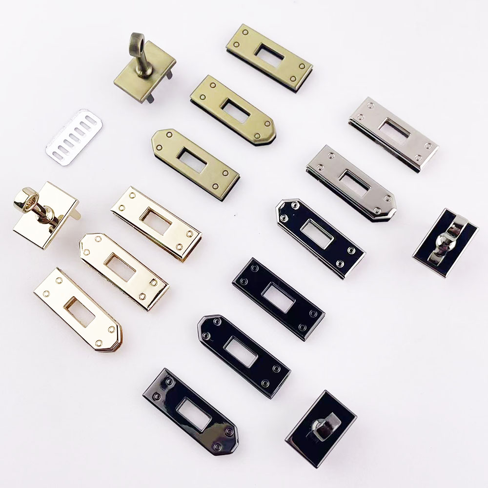 1 セット (4 個) 46 ミリメートルゴールド/真鍮メタ - Leatherwork Hardware のレビューと価格