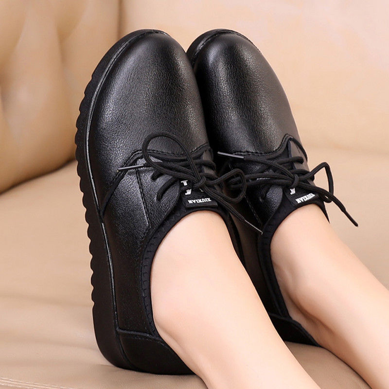 ソリッドブラックオックスフォードシューズ 女性用ワークレザー - Leather Work Oxfords のレビューと価格