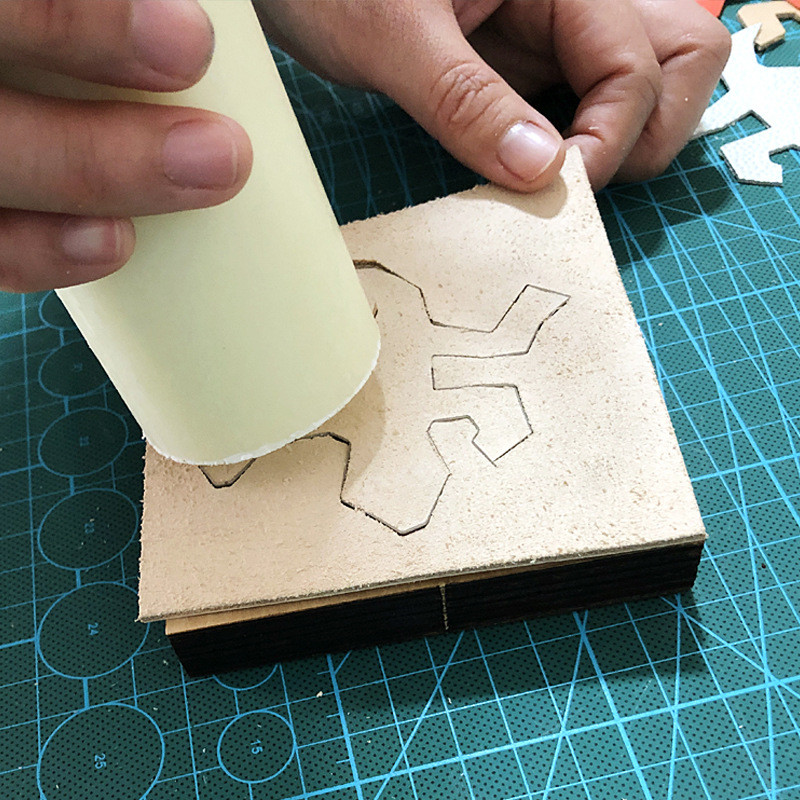 DIY 手作りダイカットジグソーパズル型ナイロンクラフトモー - Leatherwork Hammer のレビューと価格