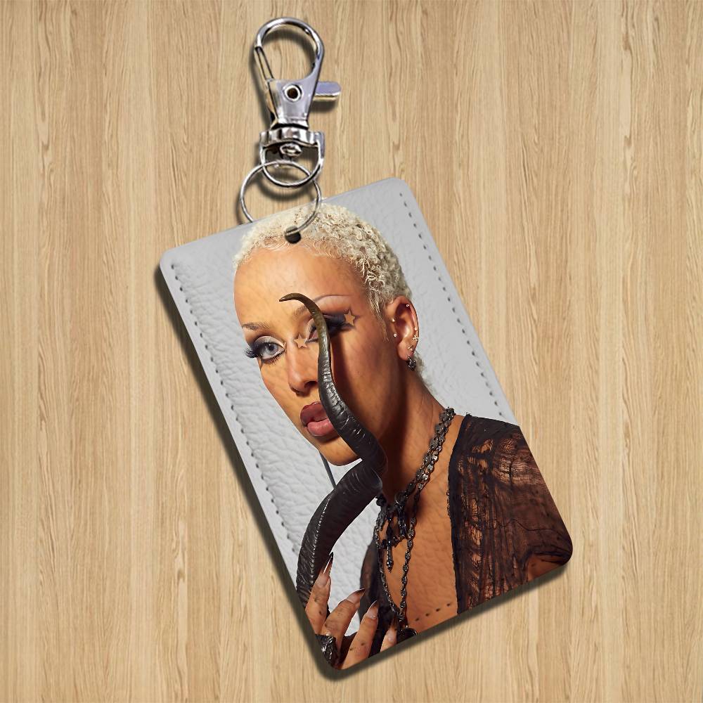 アートソーハイレッドドージャキャットホルダー、銀行、ビジネス - Leatherwork Keychain のレビューと価格