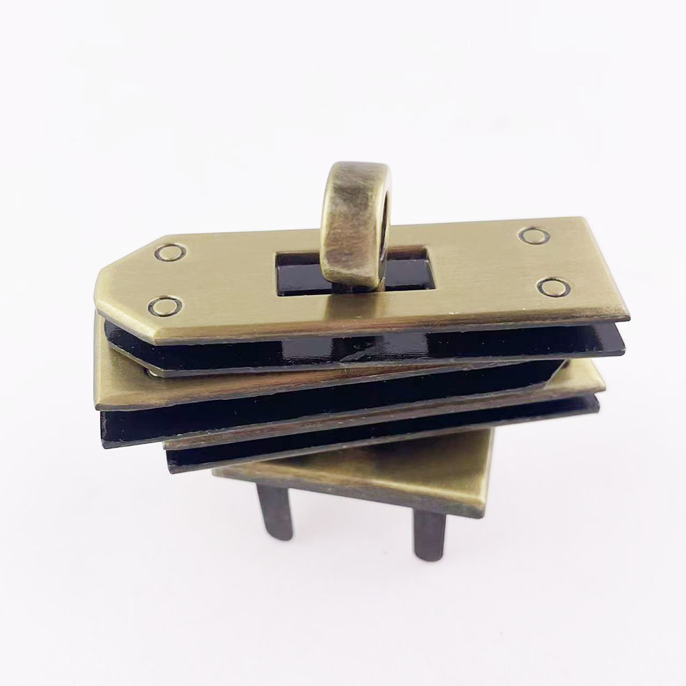 1 セット (4 個) 46 ミリメートルゴールド/真鍮メタ - Leatherwork Hardware のレビューと価格